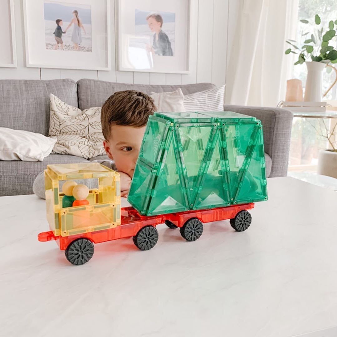 【SALE】Connetix Tiles　マグネットタイル　クリアタイル３４ Amazon.com: CONNETIX Clear Starter Pack, 34 Pieces : Toys